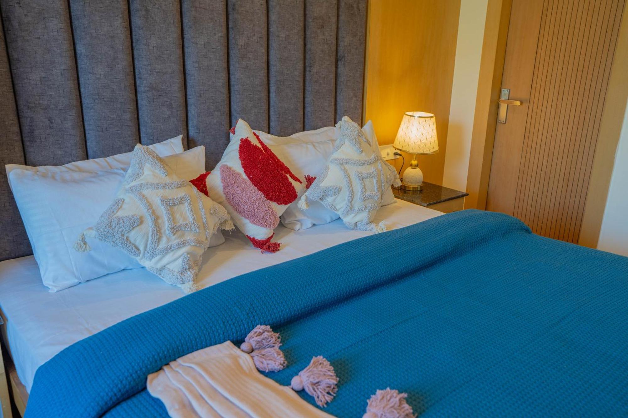 Super Hotel By Perfectstayz Mall Road ムスーリー 部屋 写真